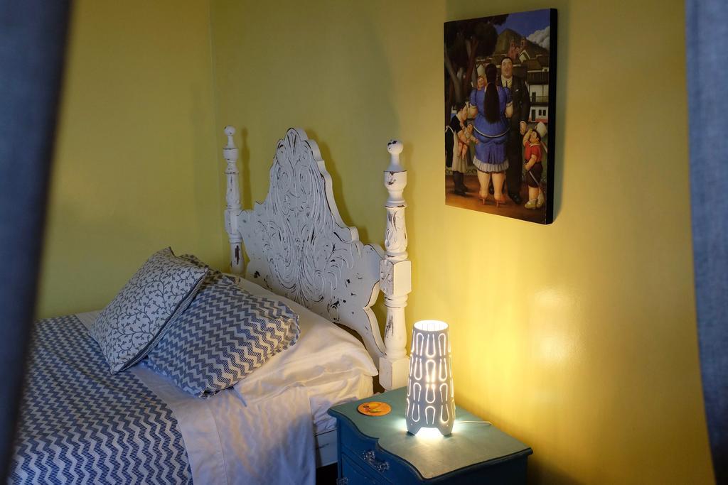 Magic Garden House Hotell Cali Exteriör bild